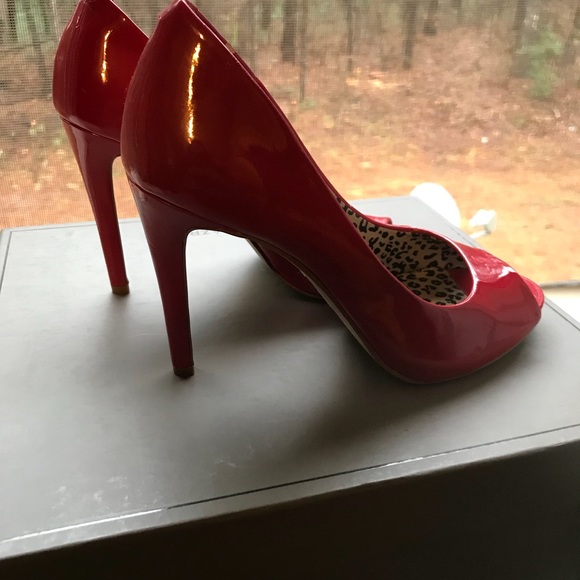 Used - Picture 3 of 3